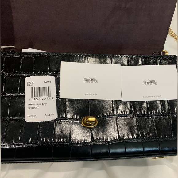 COACH Turnlock Clutch in Embossed Leather - Picture 4 of 5